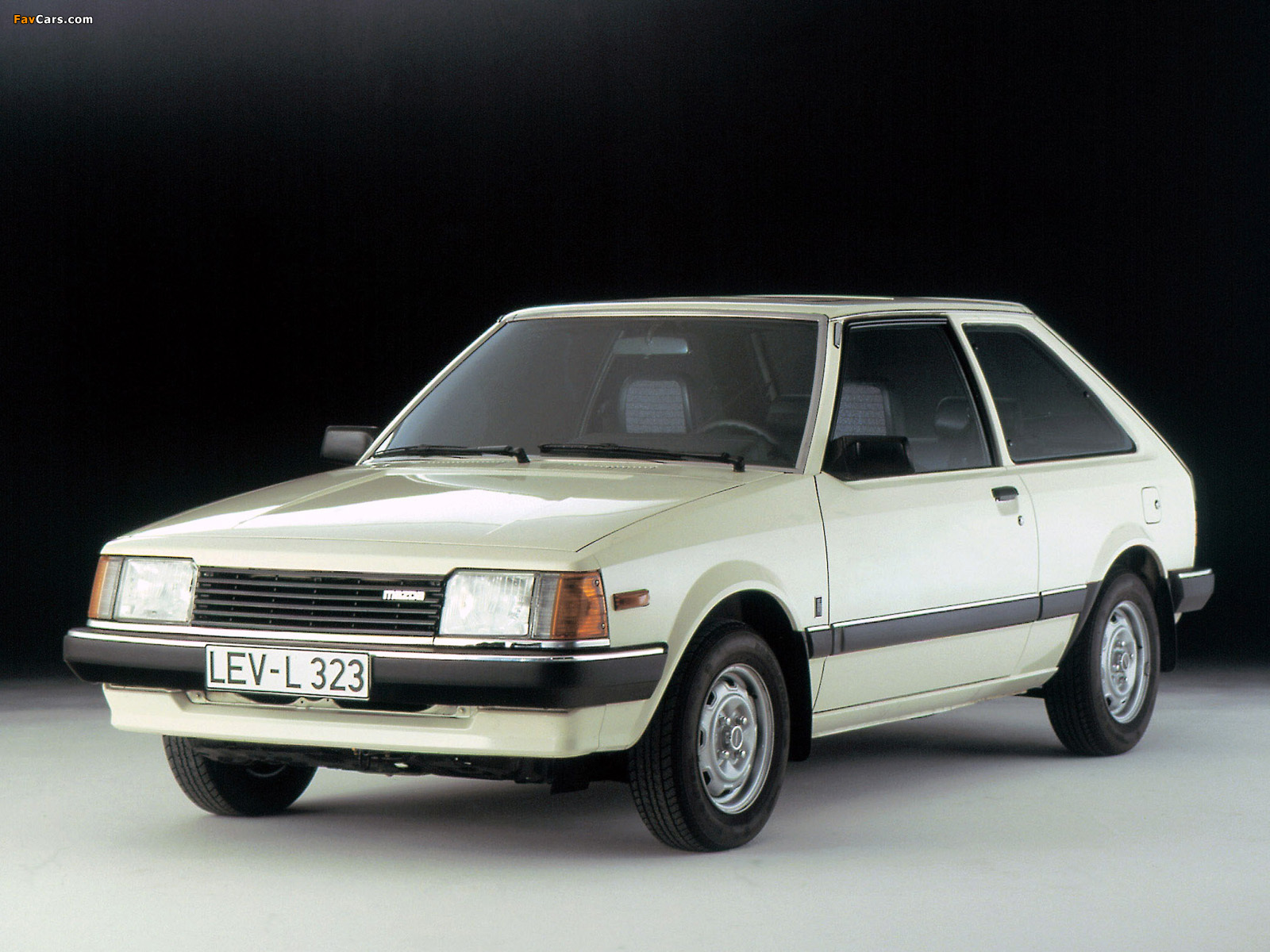 Pictures of Mazda 323 3-door (BD) 1980–85 (1600 x 1200)
