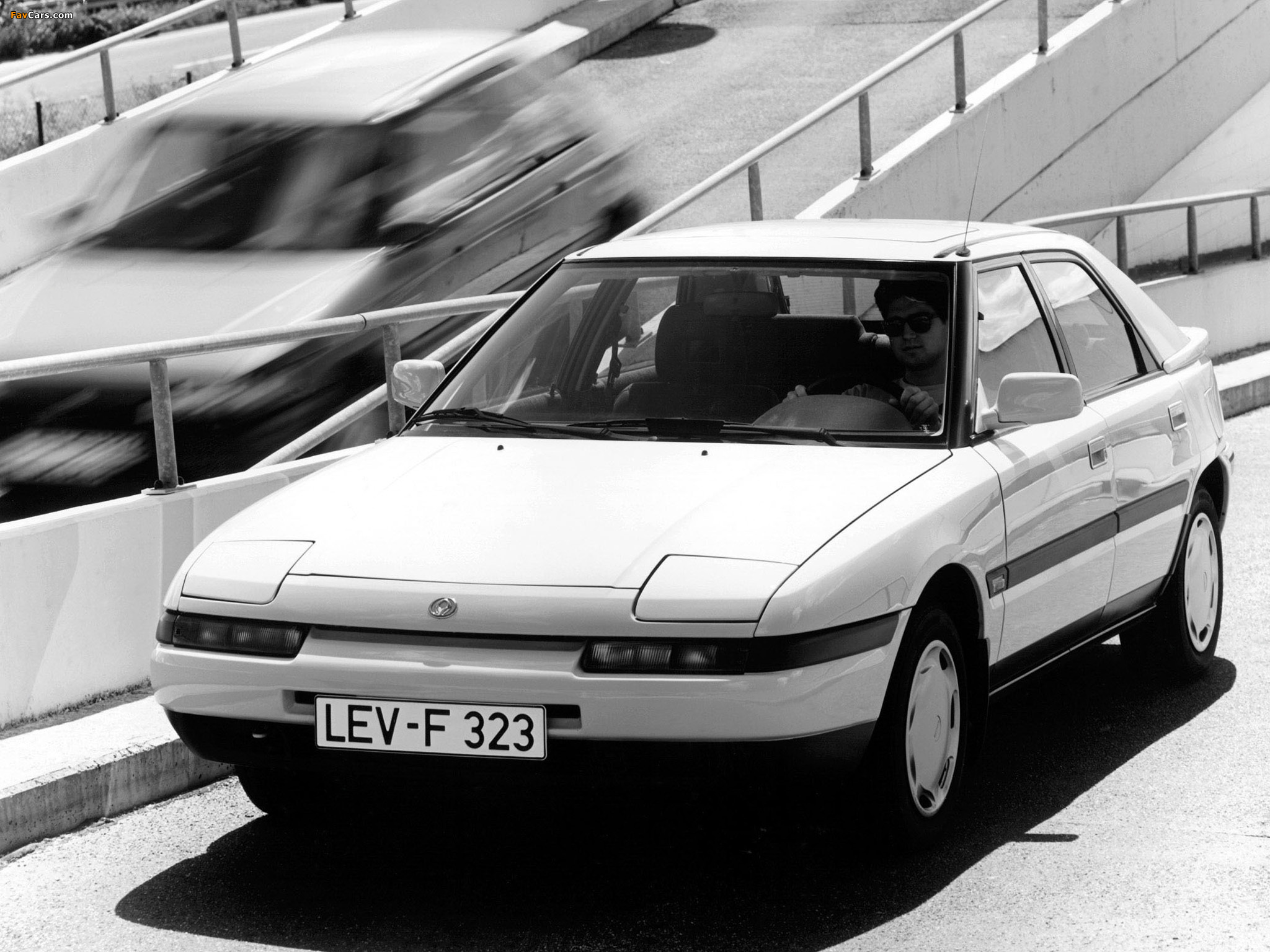Pictures of Mazda 323 F (BG) 1989–94 (2048 x 1536)