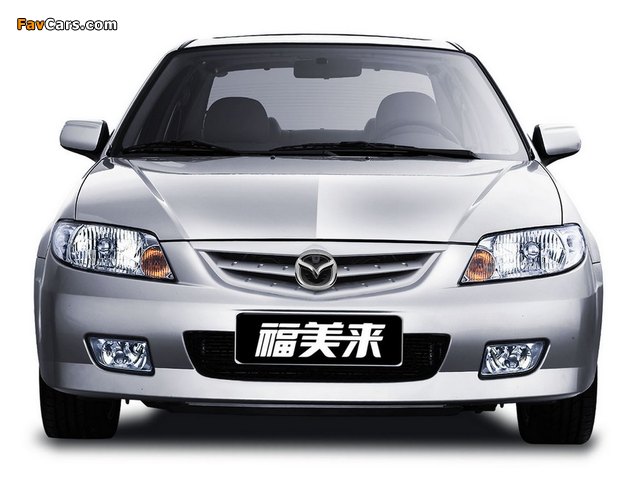 Pictures of Mazda 323 Sedan CN-spec (BJ) (640 x 480)