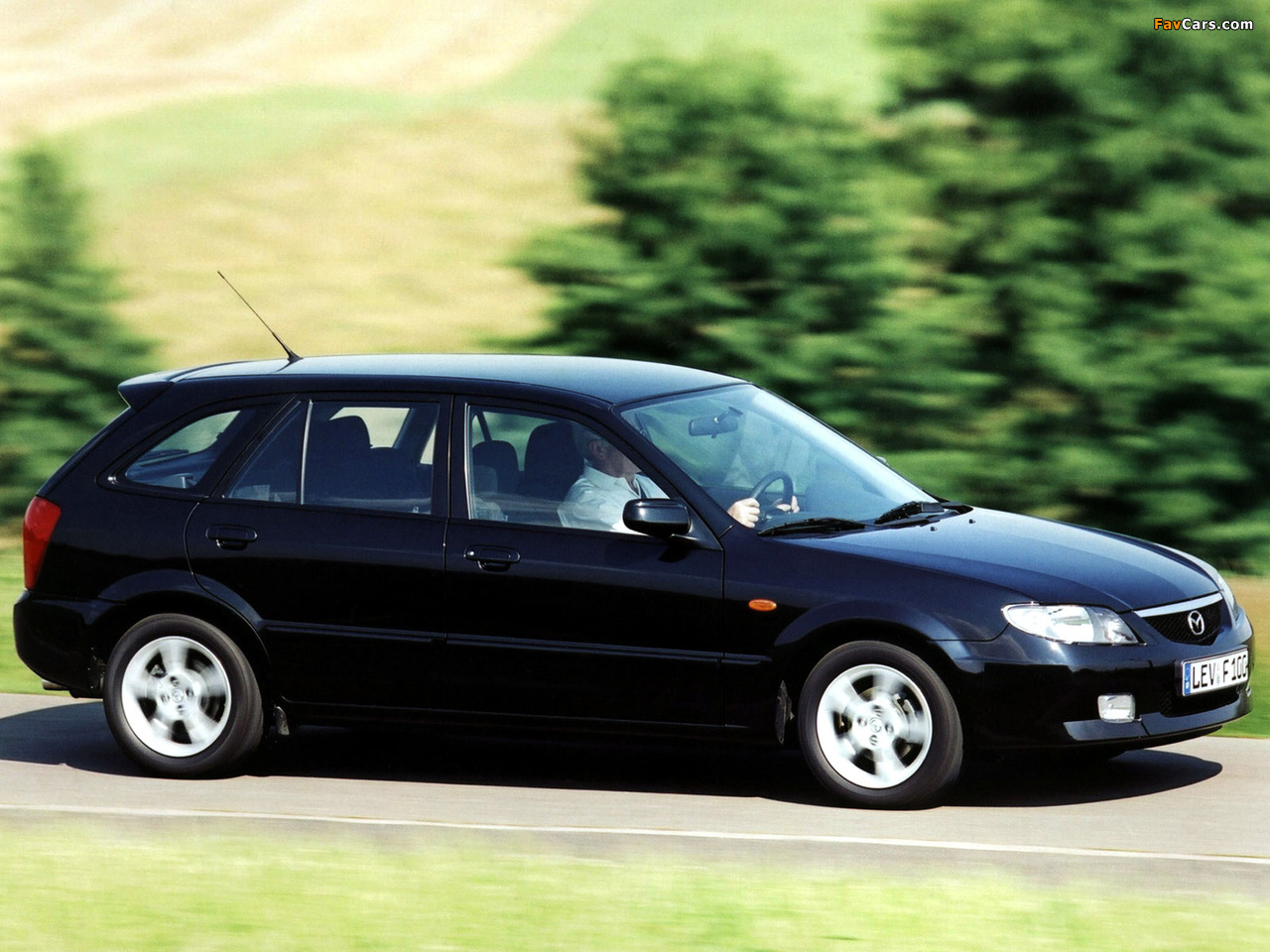 Pictures of Mazda 323 F (BJ) 2000–03 (1280 x 960)