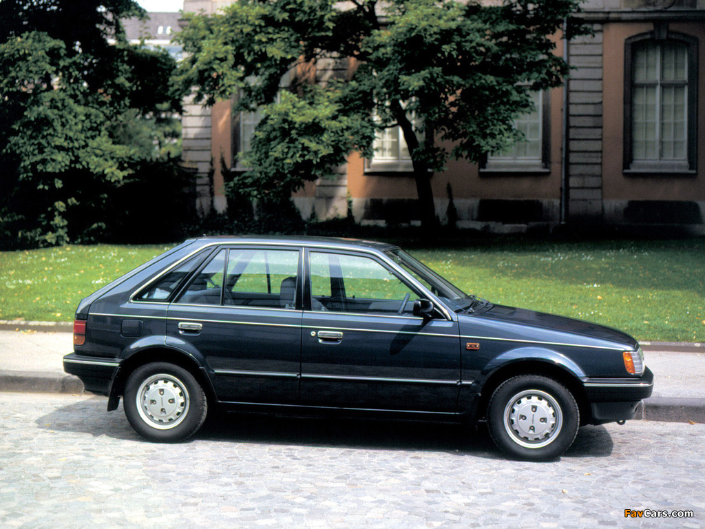 Mazda 323 5-door (BF) 1985–89 wallpapers (1024 x 768)