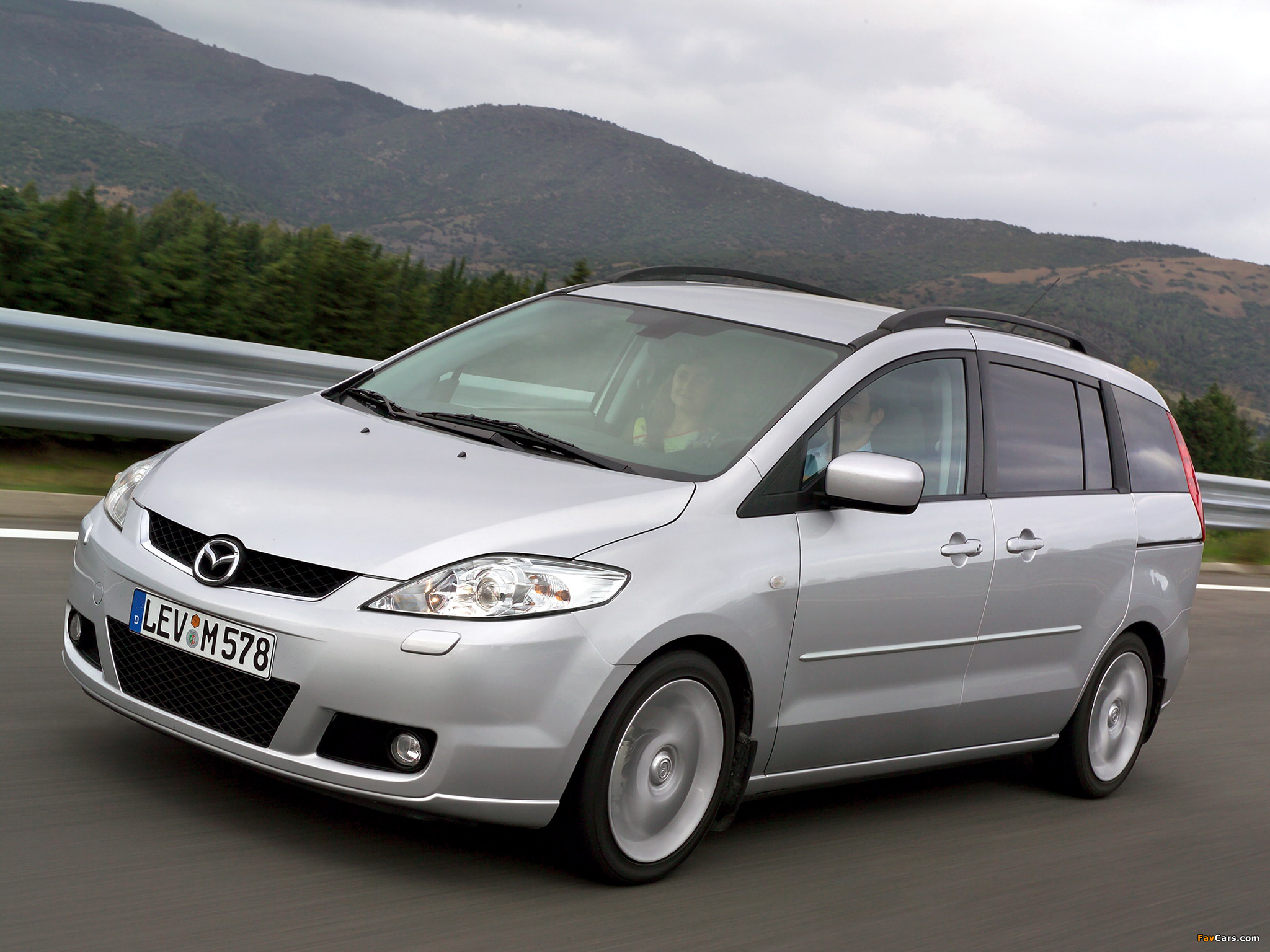 Images of Mazda 5 2005–08 (2048 x 1536)