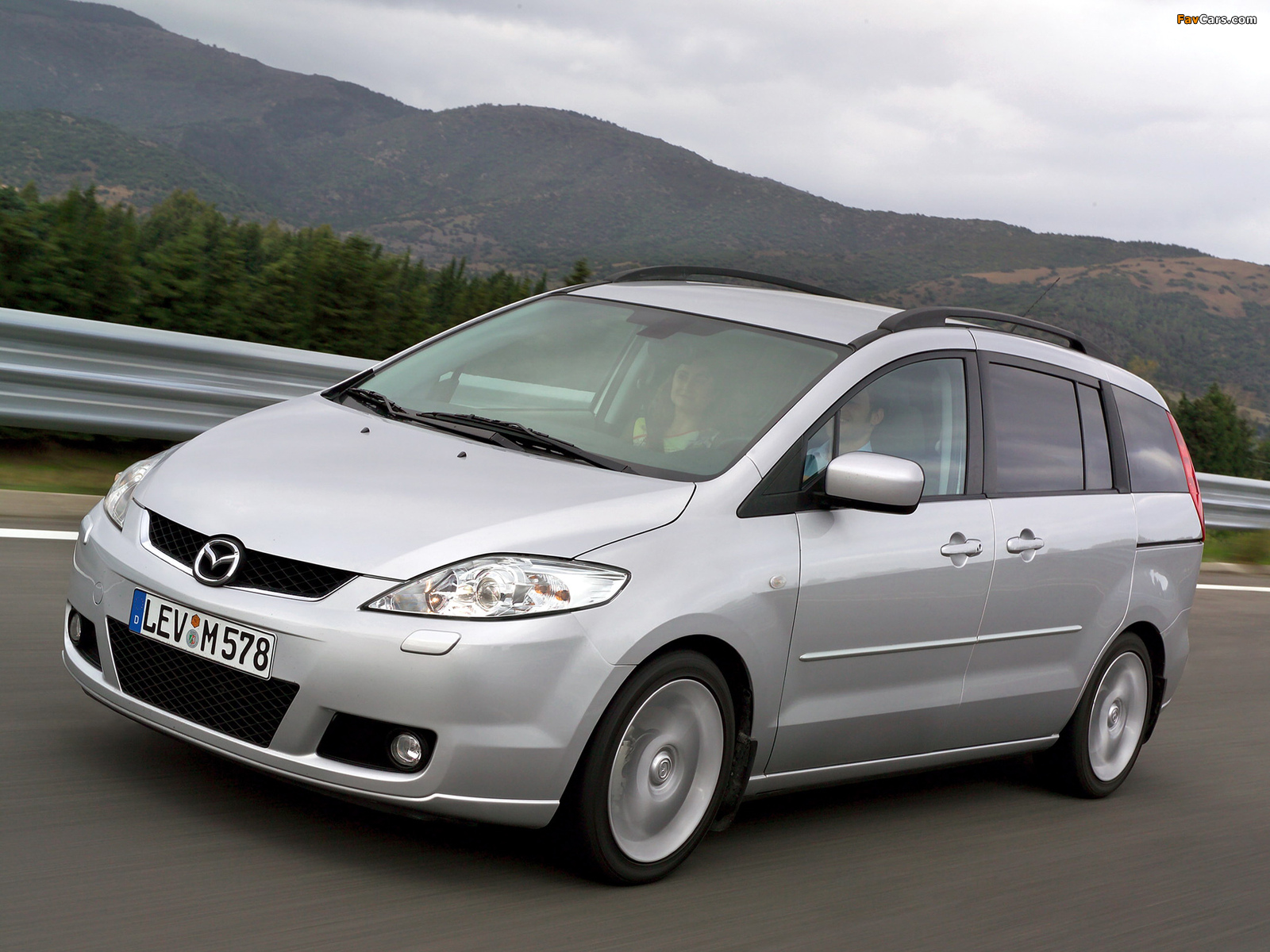 Images of Mazda 5 2005–08 (1600 x 1200)