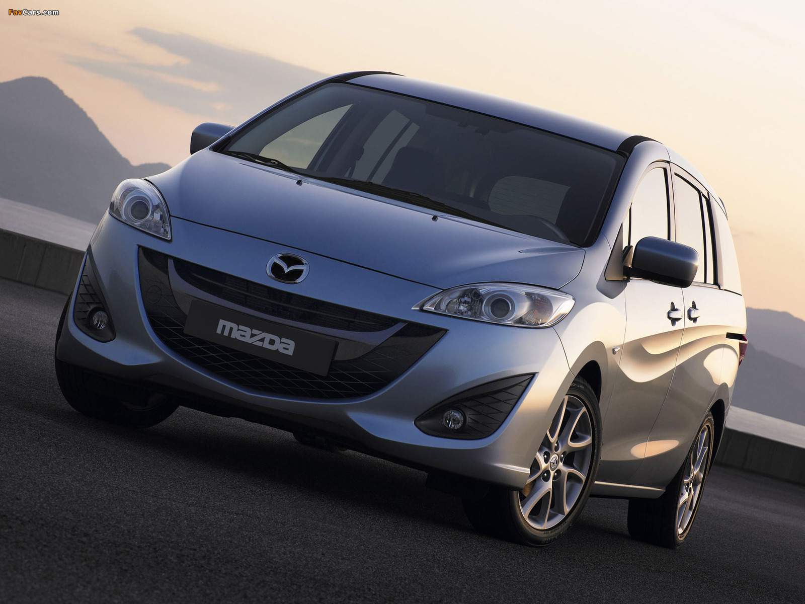 Mazda 5 2010 pictures (1600 x 1200)