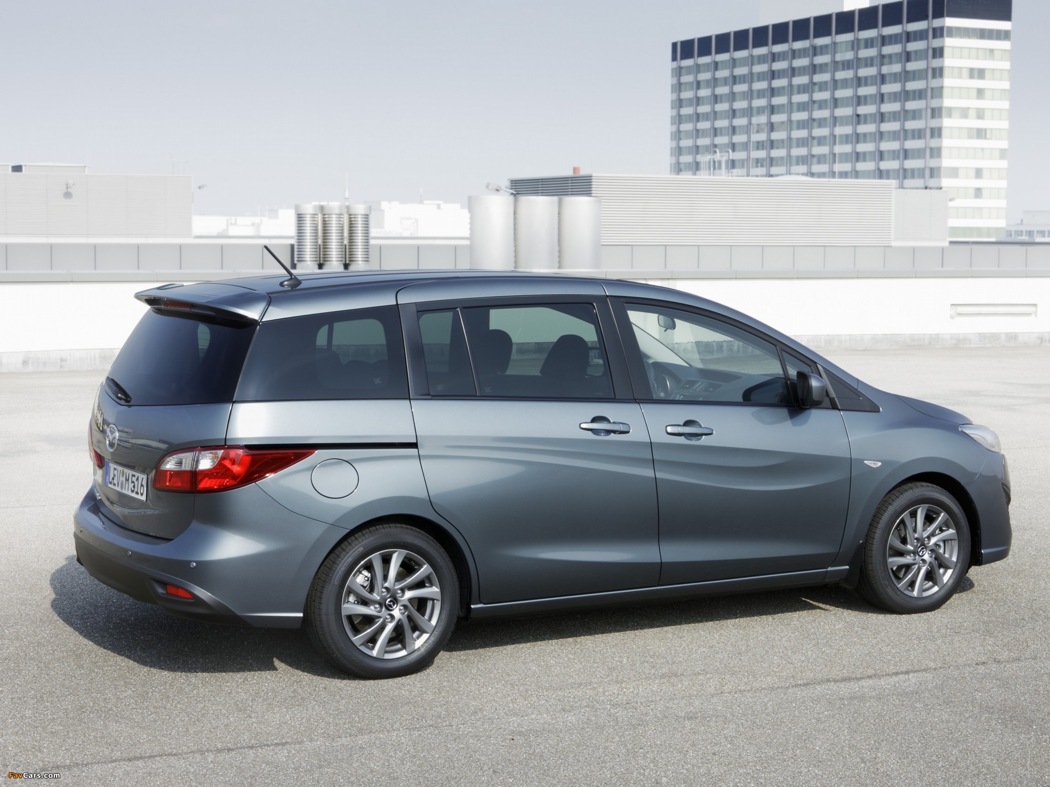 Mazda5 Edition 40 (CW) 2012 wallpapers (2048 x 1536)