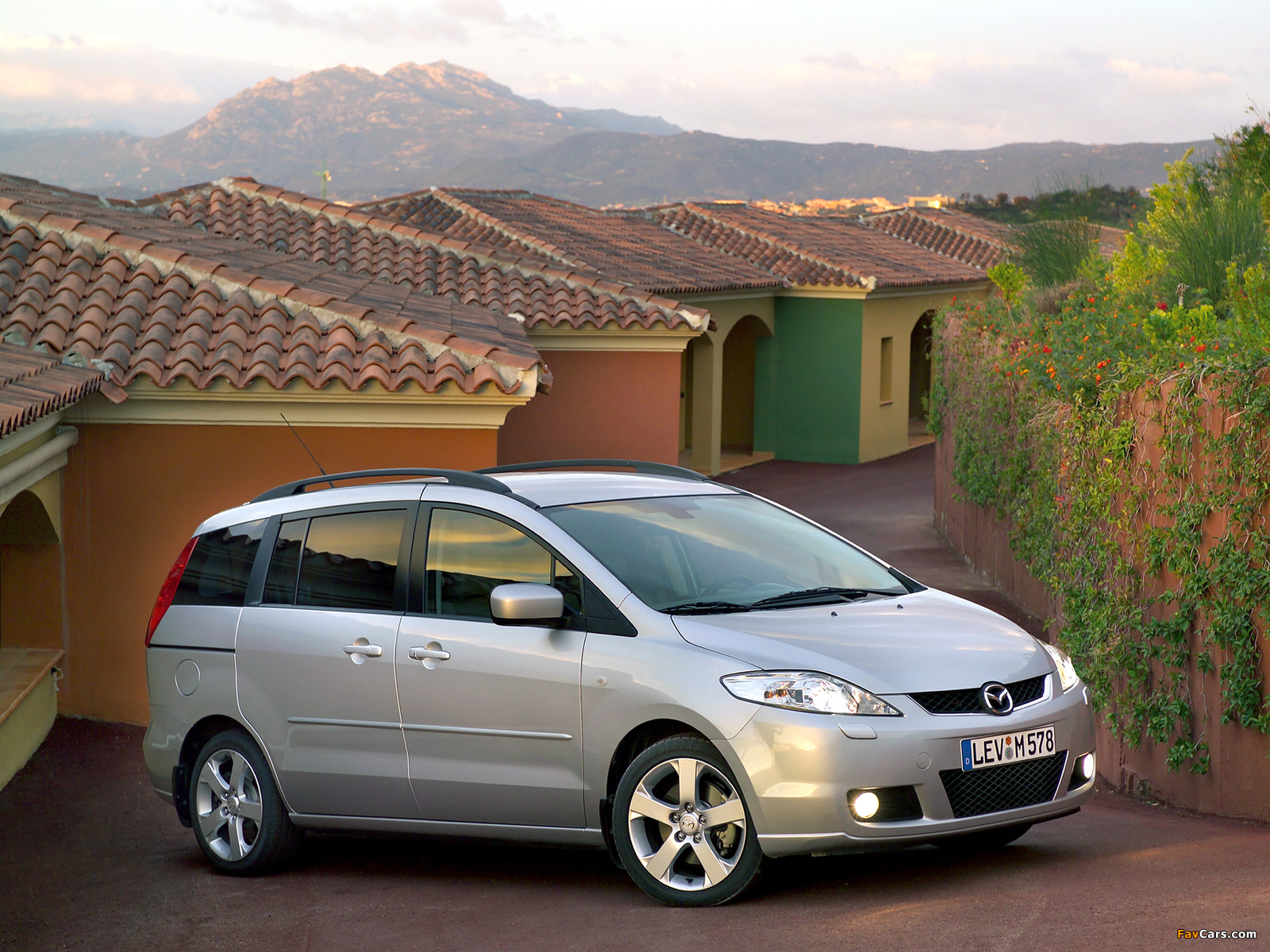 Pictures of Mazda 5 2005–08 (1600 x 1200)