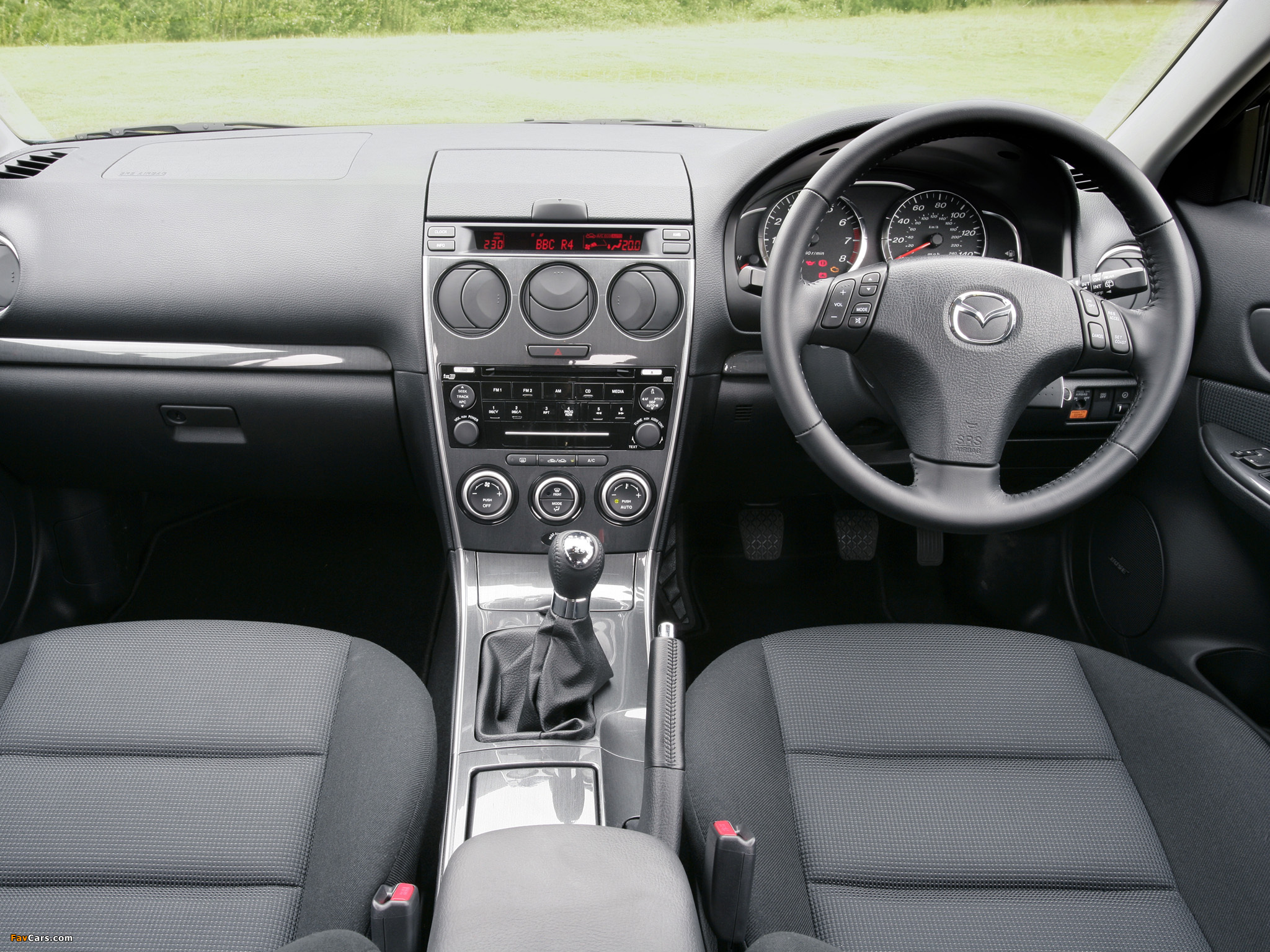 Images of Mazda6 Hatchback UK-spec (GG) 2005–07 (2048 x 1536)