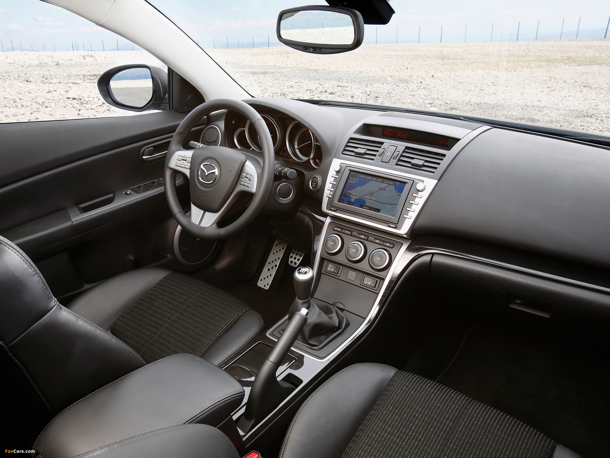 Images of Mazda 6 Hatchback 2008–10 (2048 x 1536)