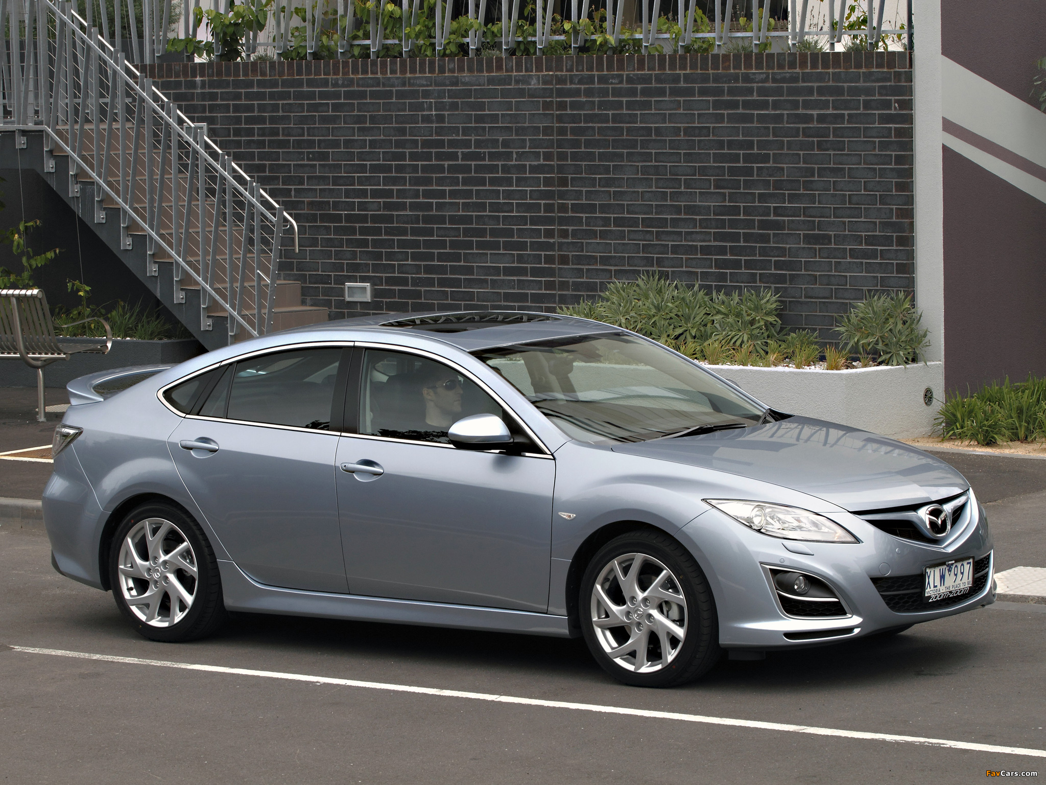 Images of Mazda 6 Hatchback AU-spec 2010 (2048 x 1536)
