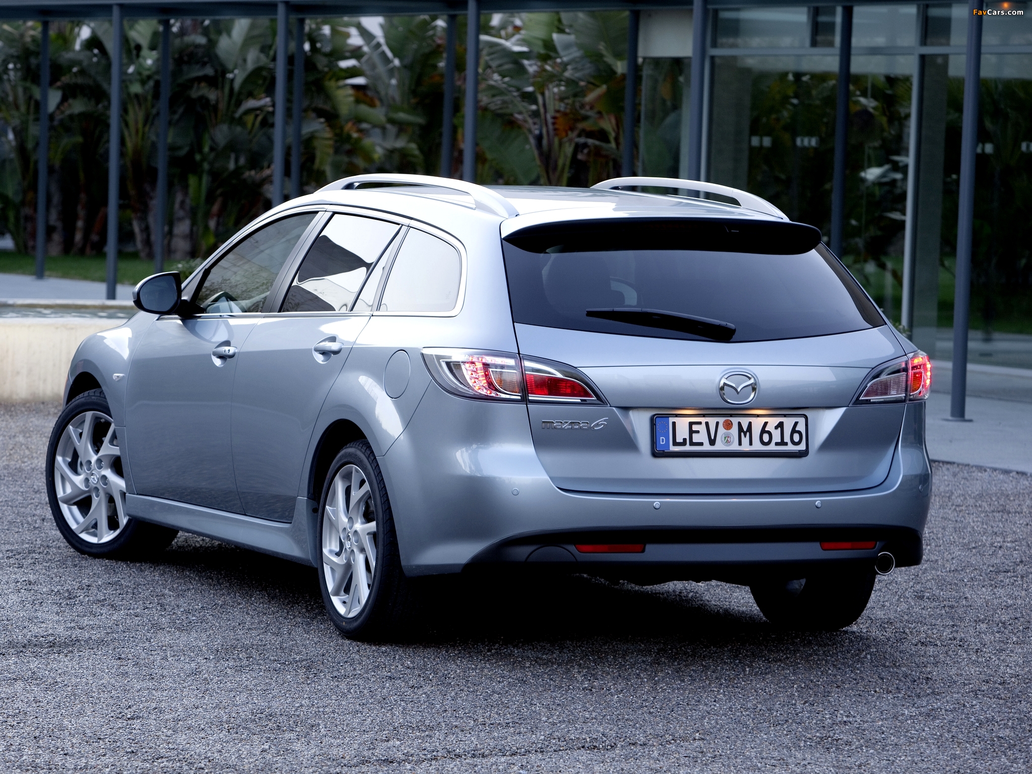 Photos of Mazda6 Wagon (GH) 2010–12 (2048 x 1536)