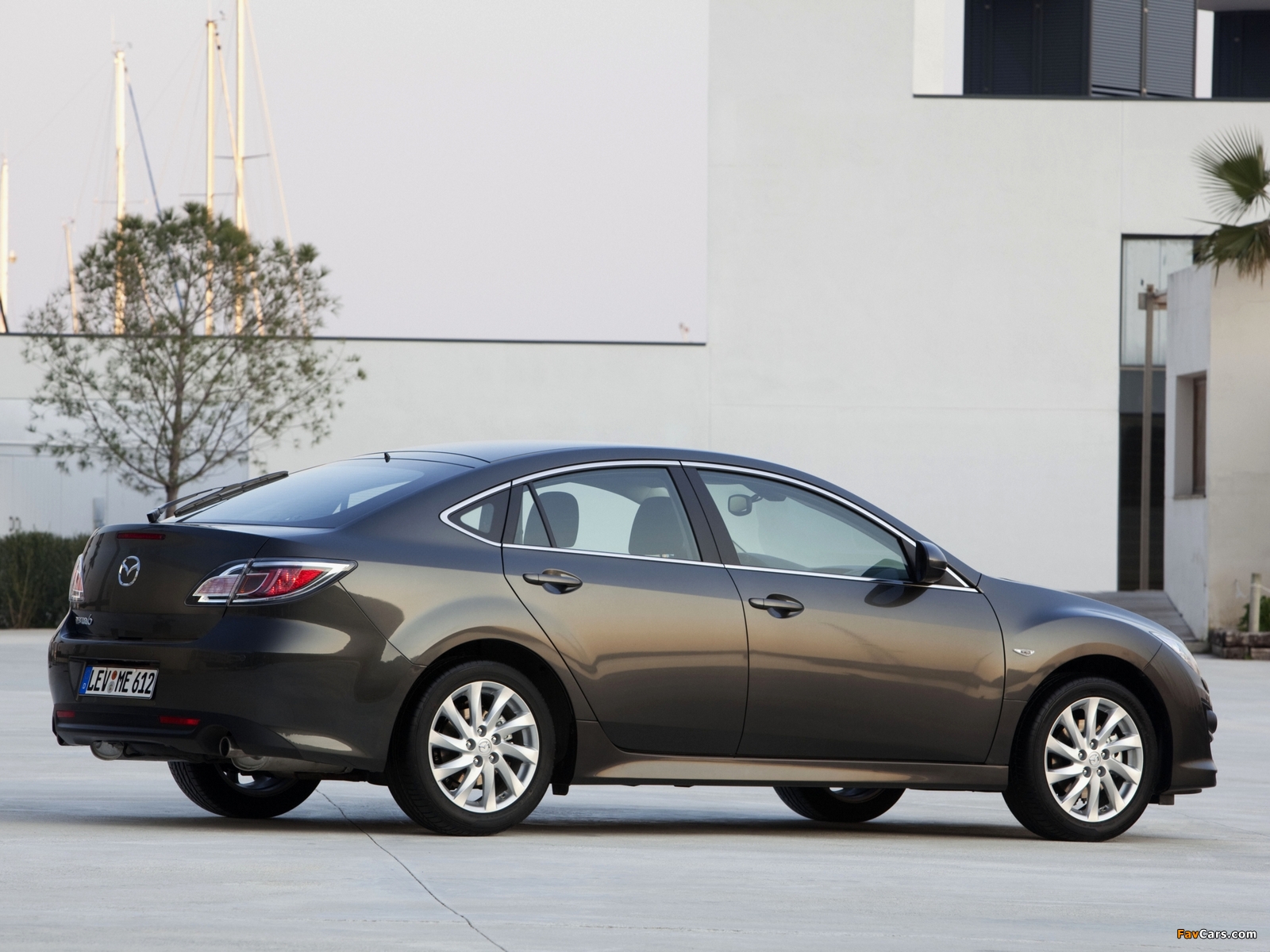 Photos of Mazda6 Hatchback (GH) 2010–12 (1600 x 1200)