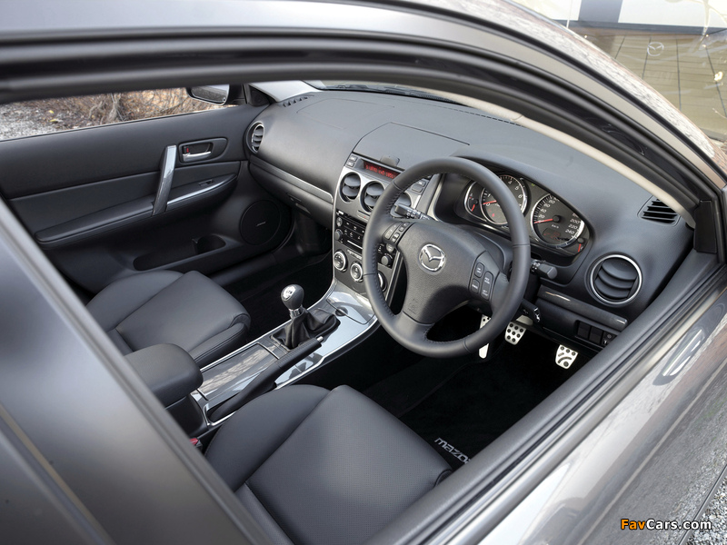 Pictures of Mazda6 Sport Hatchback AU-spec (GG) 2005–07 (800 x 600)
