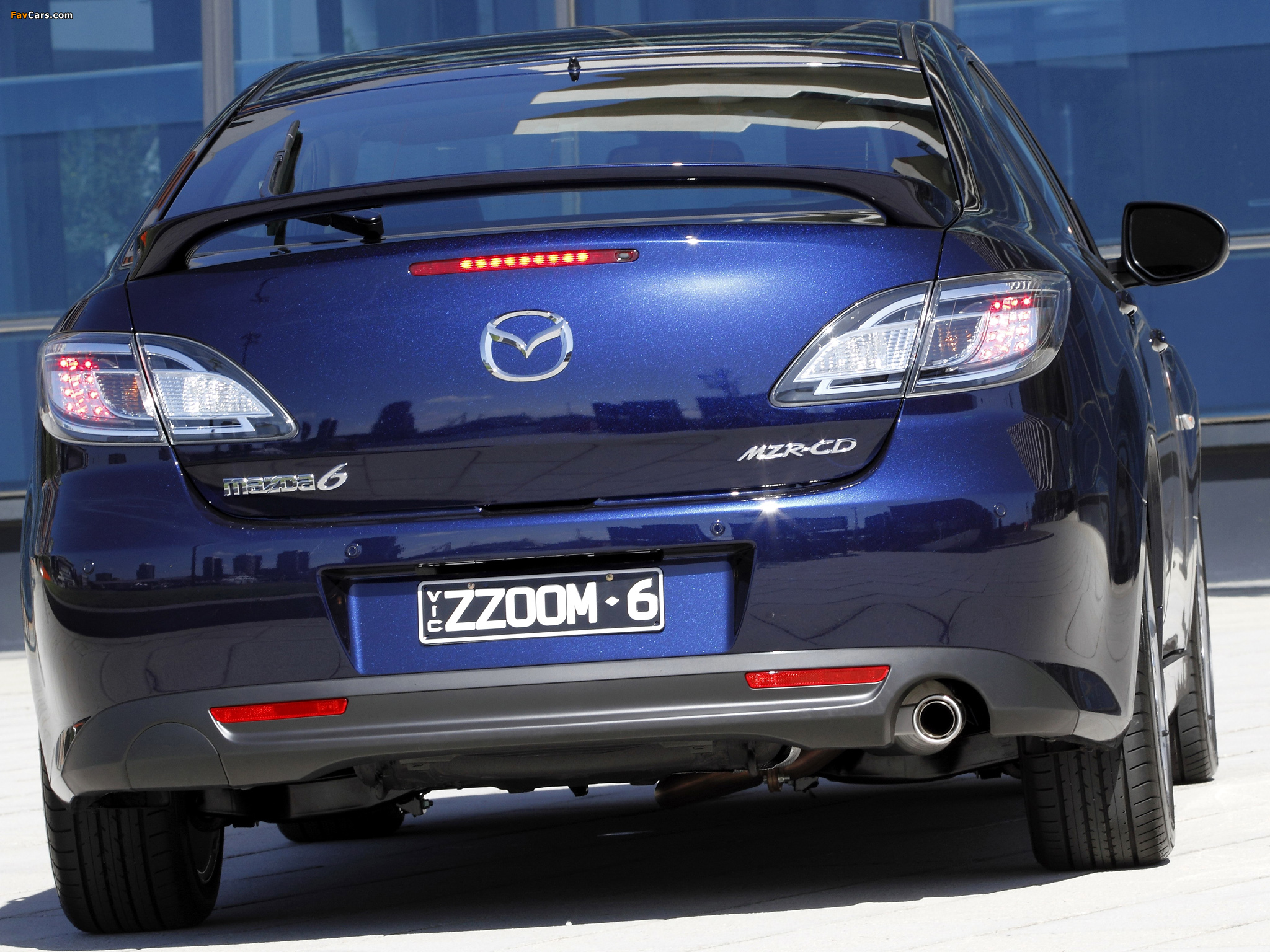 Pictures of Mazda 6 Hatchback AU-spec 2010 (2048 x 1536)