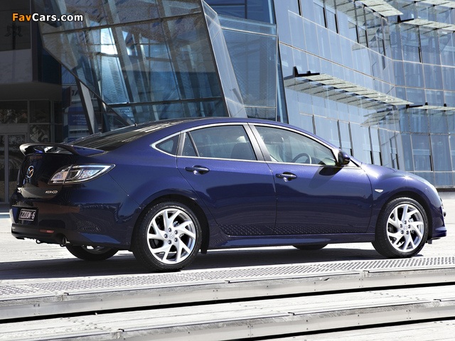 Pictures of Mazda 6 Hatchback AU-spec 2010 (640 x 480)