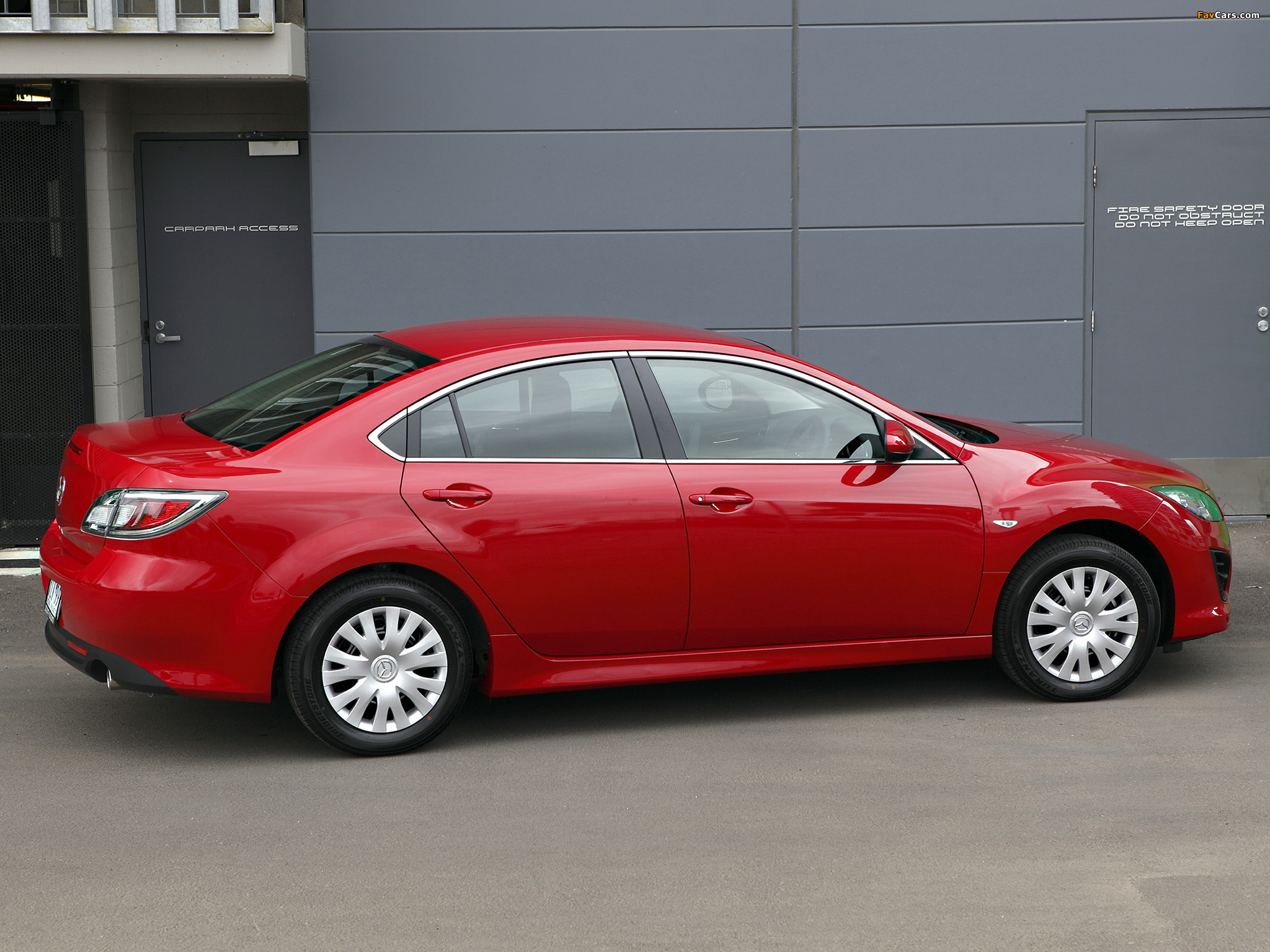 Pictures of Mazda6 Sedan AU-spec (GH) 2010–12 (2048 x 1536)