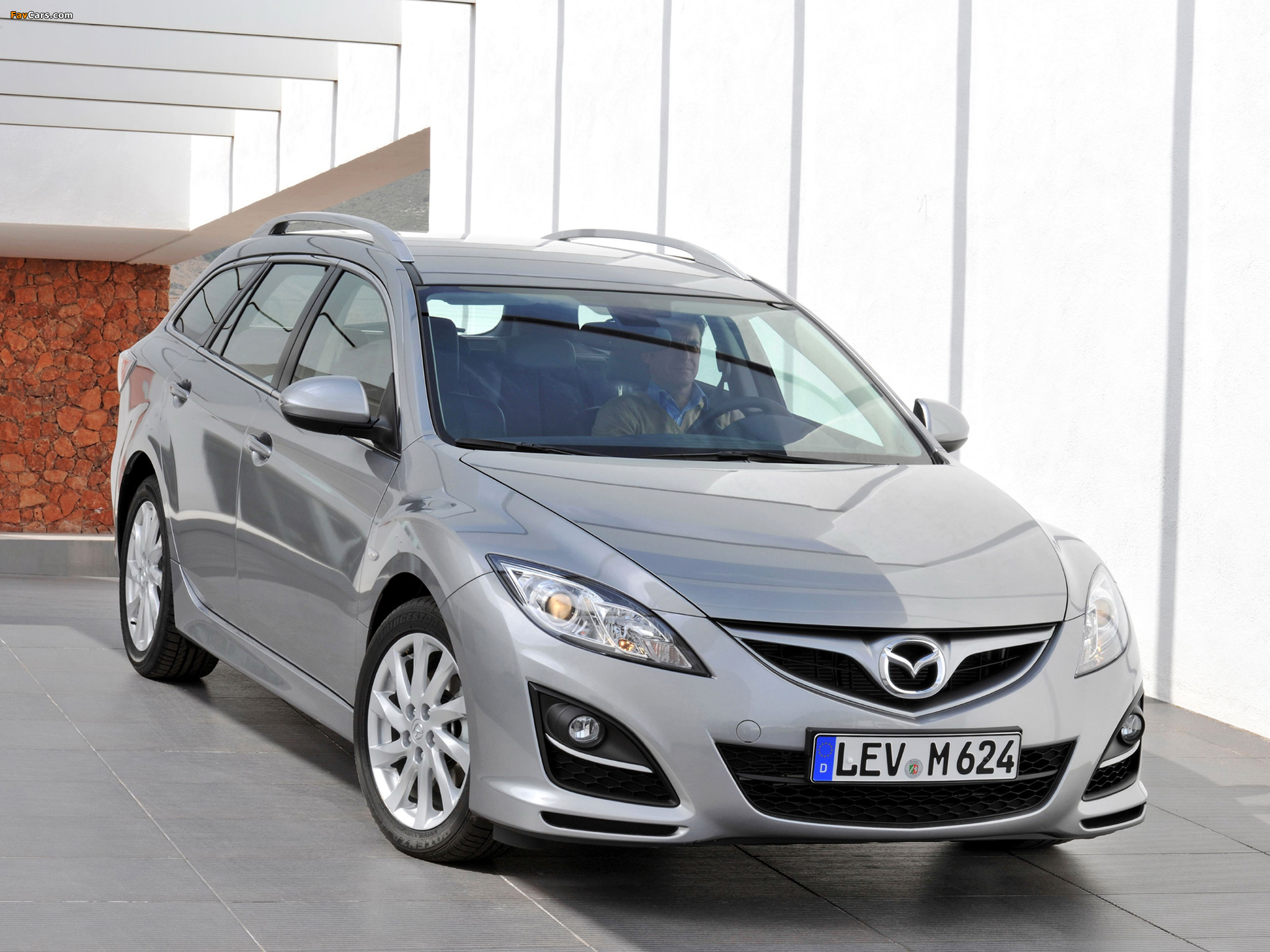 Pictures of Mazda 6 Wagon Edition 125 2011 (2048 x 1536)