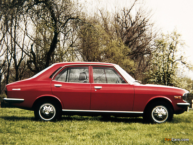 Photos of Mazda 616 Limousine 1970–77 (800 x 600)
