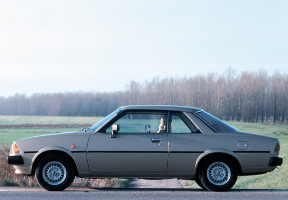 Mazda 626 Coupe (CB) 1978–82 pictures
