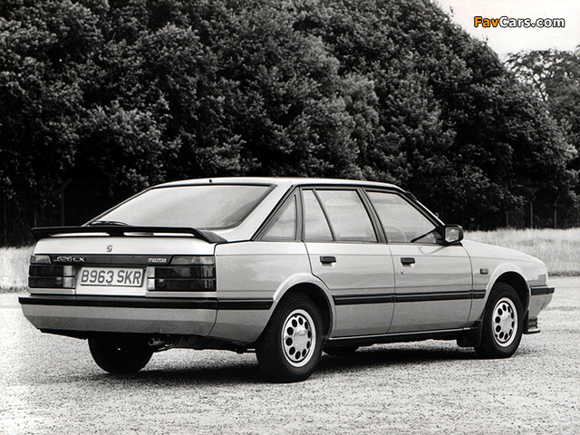 Mazda 626 Hatchback UK-spec (GC) 1983–87 photos (640 x 480)