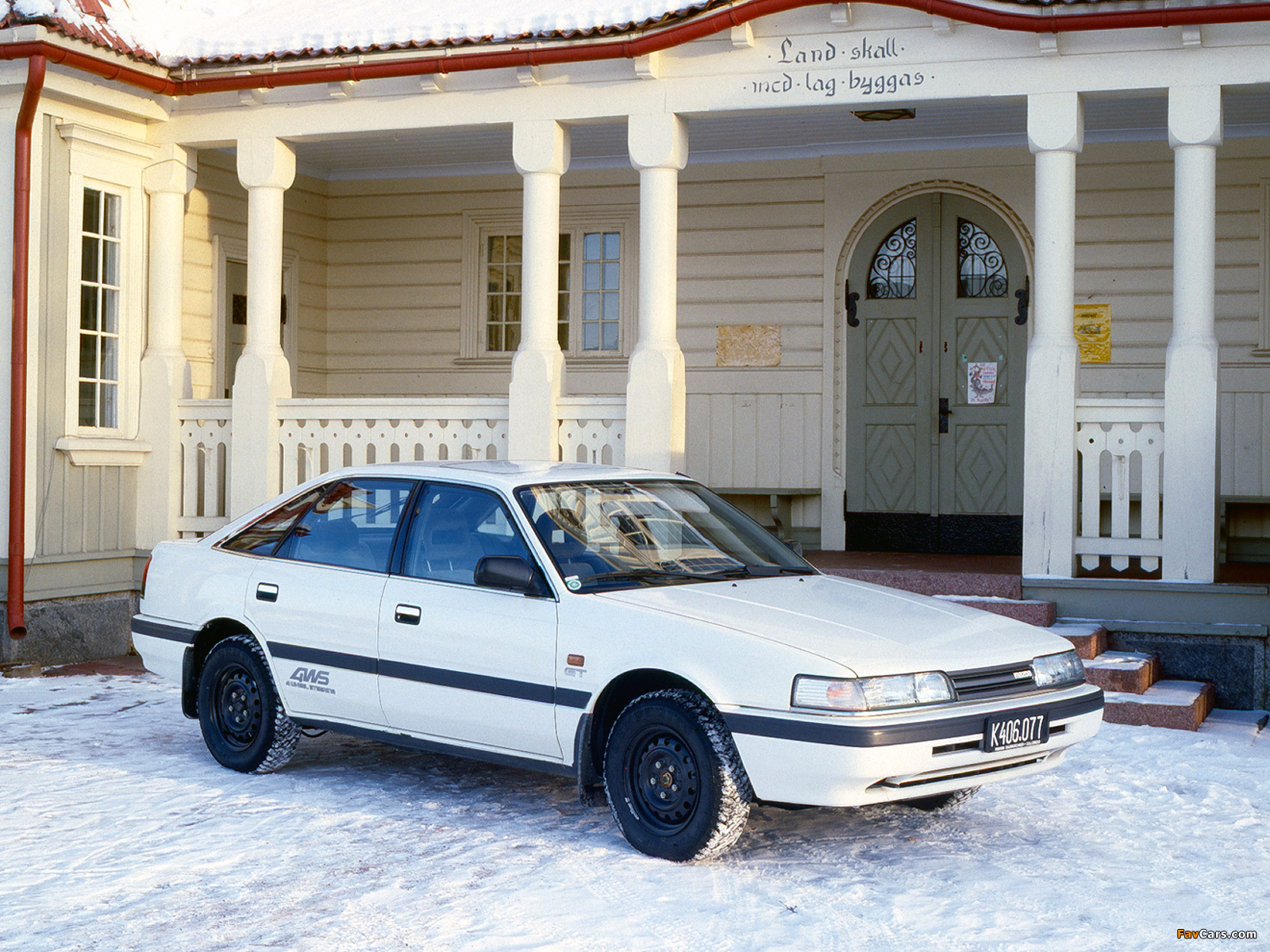 Mazda 626 4WS (GD) 1988–92 photos (1600 x 1200)