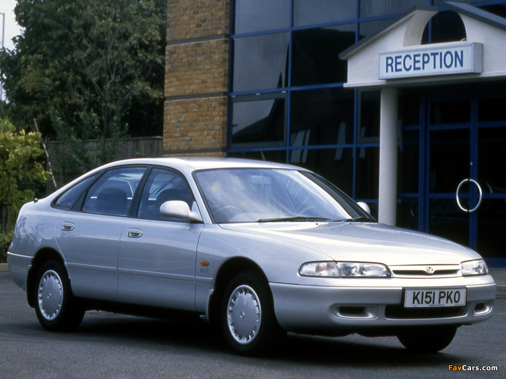 Mazda 626 Hatchback UK-spec (GE) 1992–97 images (1024 x 768)