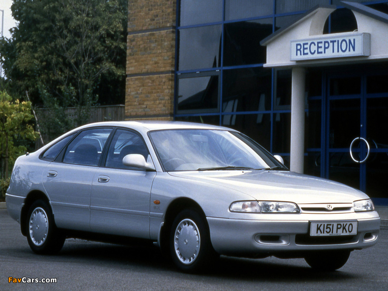 Mazda 626 Hatchback UK-spec (GE) 1992–97 images (800 x 600)