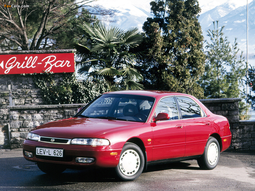 Mazda 626 Sedan (GE) 1992–97 pictures (1024 x 768)
