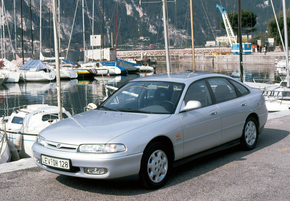 Mazda 626 Hatchback (GE) 1992–97 pictures