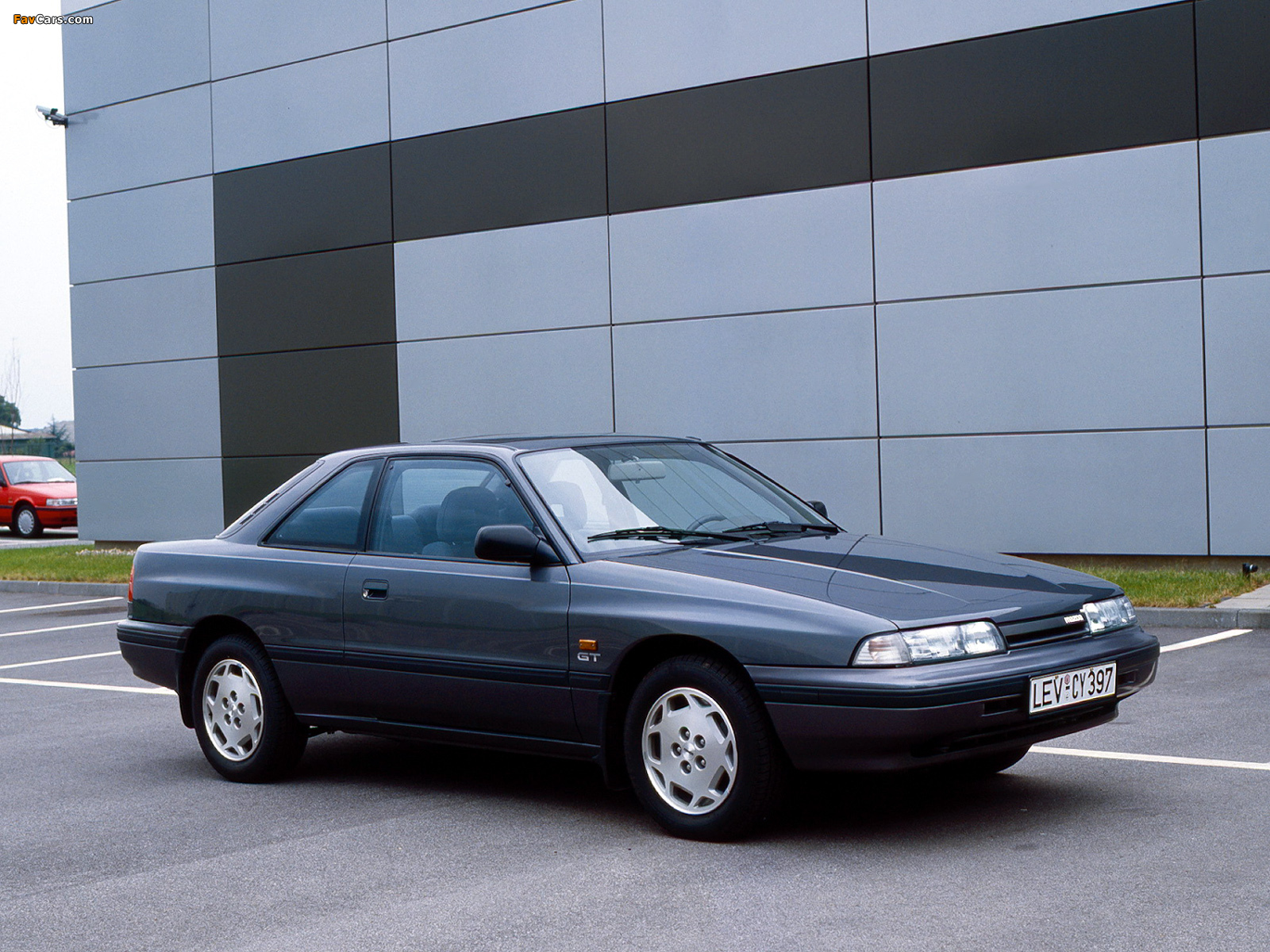 Photos of Mazda 626 Coupe (GD) 1987–91 (1600 x 1200)