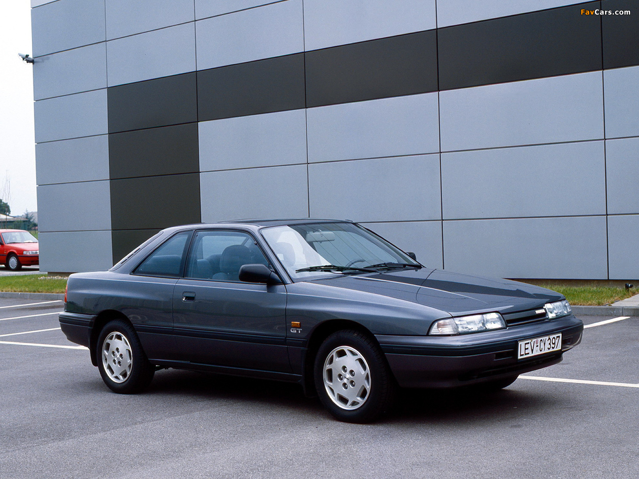 Photos of Mazda 626 Coupe (GD) 1987–91 (1280 x 960)