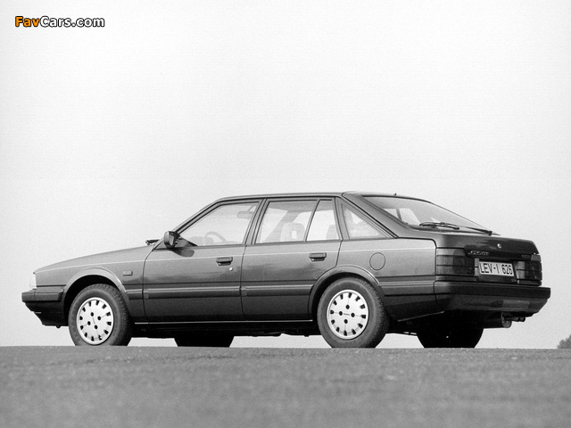 Pictures of Mazda 626 Hatchback (GC) 1983–87 (640 x 480)