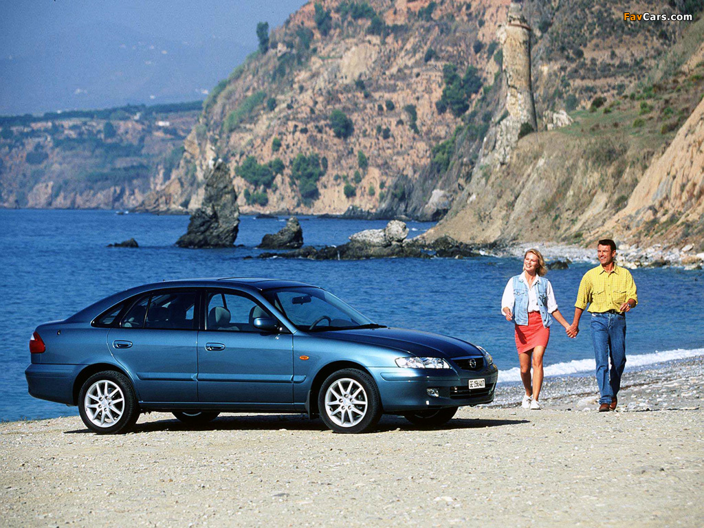 Pictures of Mazda 626 Hatchback (GF) 1999–2002 (1024 x 768)