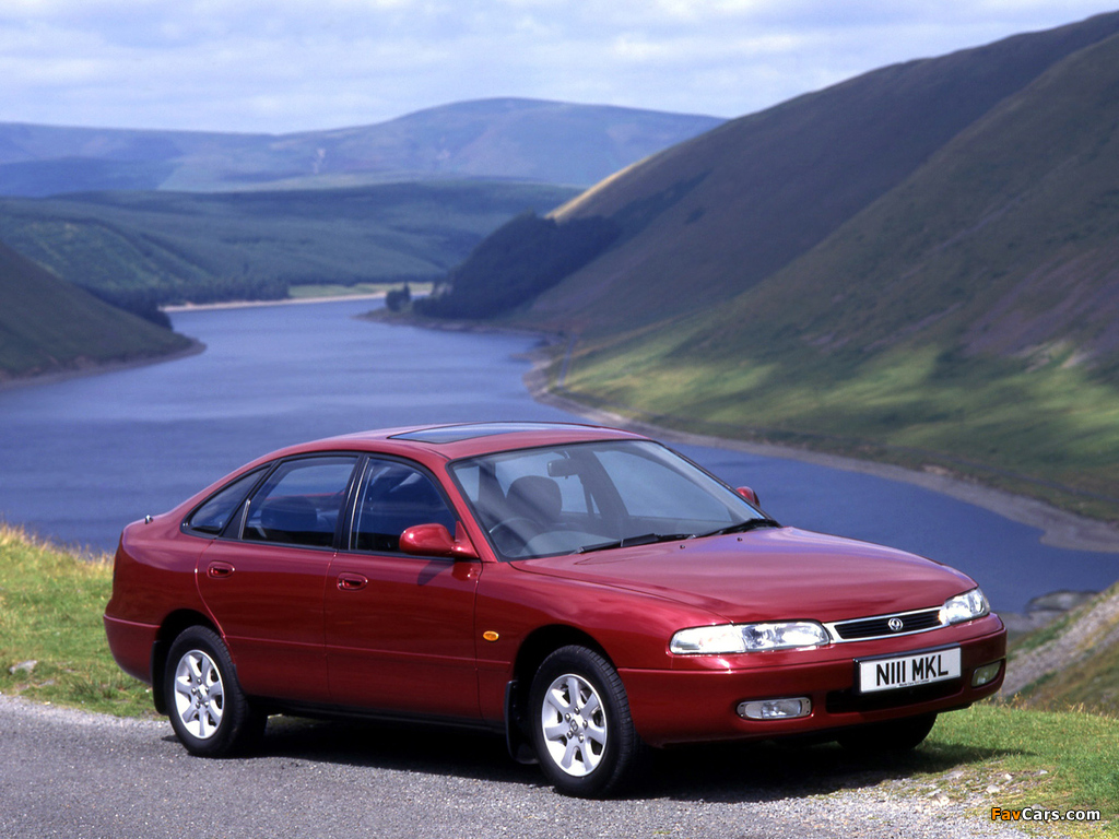 Mazda 626 Hatchback UK-spec (GE) 1992–97 wallpapers (1024 x 768)