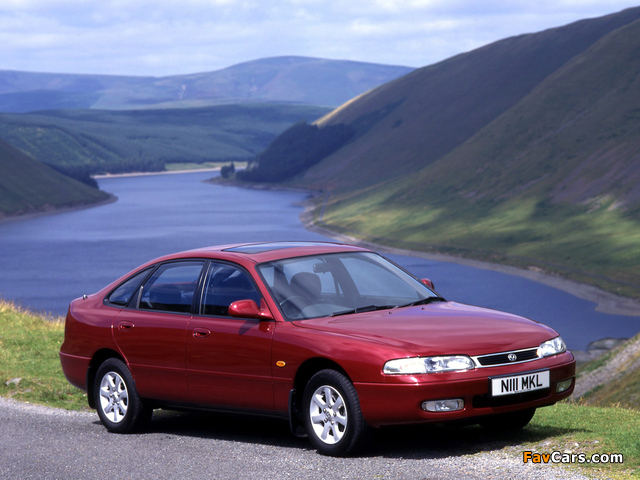 Mazda 626 Hatchback UK-spec (GE) 1992–97 wallpapers (640 x 480)