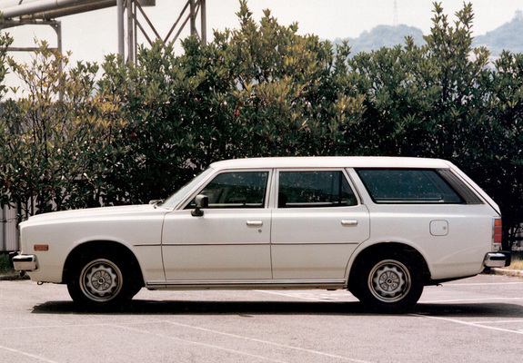 Images of Mazda 929 Station Wagon 1979–80