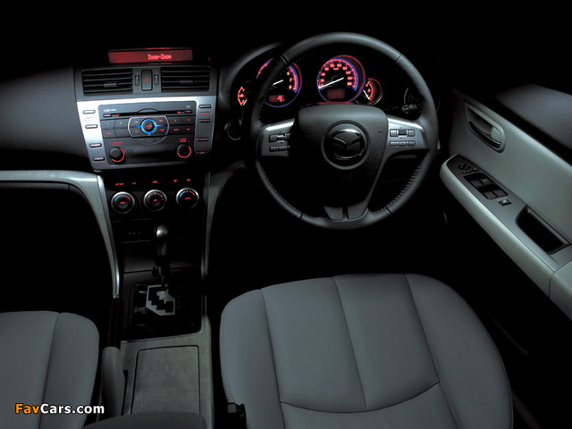 Images of Mazda Atenza Sport Wagon 2007–10 (640 x 480)