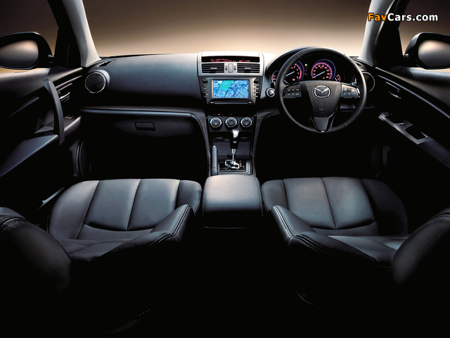 Mazda Atenza Sedan 2010 images (640 x 480)