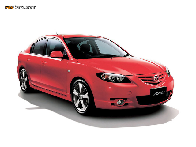 Mazda Axela 23S Sedan 2005–08 images (640 x 480)