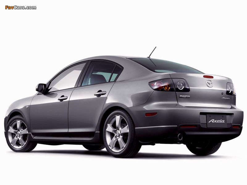 Pictures of Mazda Axela 20S Sedan 2004–08 (800 x 600)