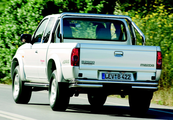 Images of Mazda B2500 Extended Cab 2003–06