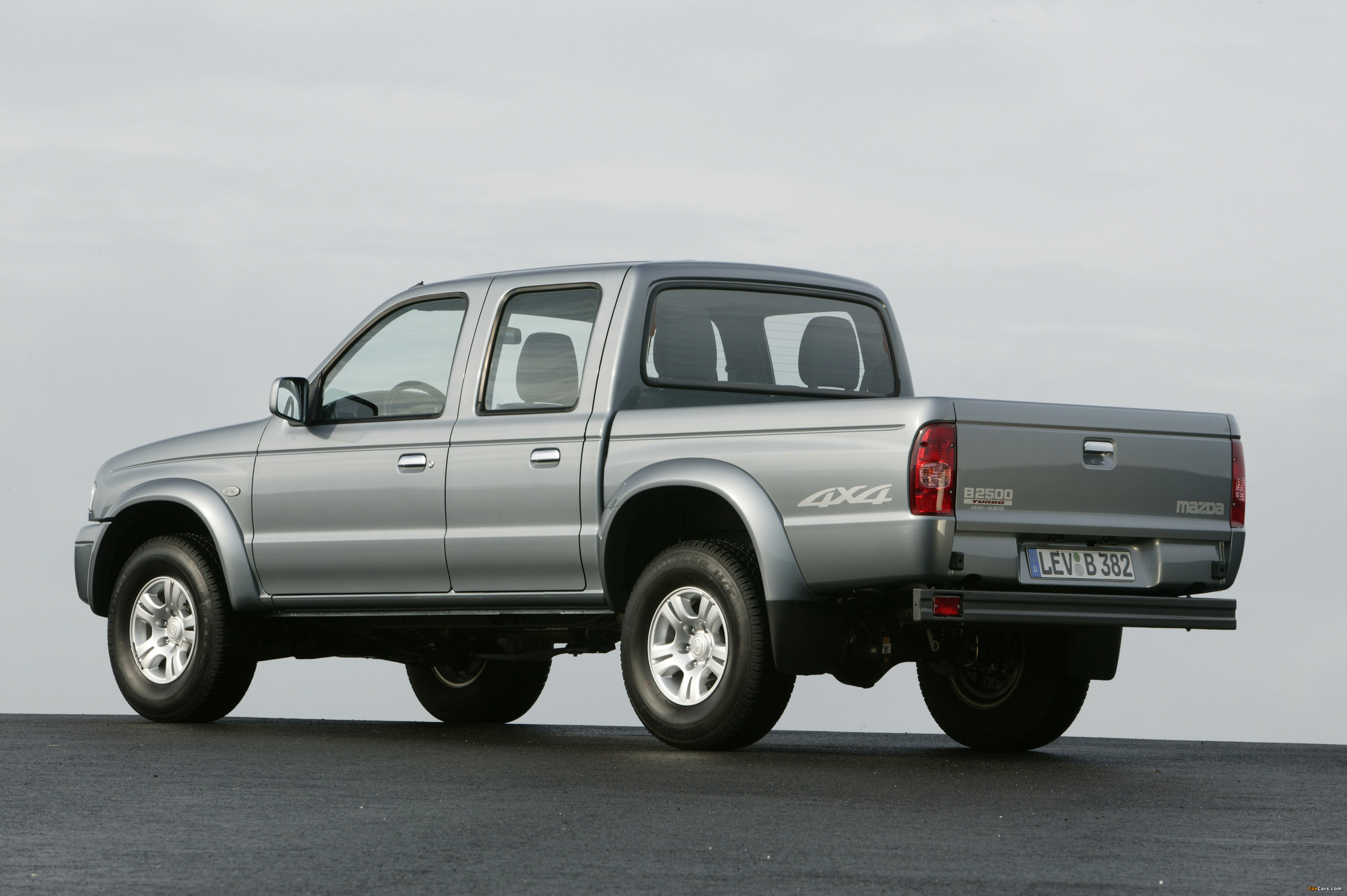 Mazda B2500 Turbo 4×4 Double Cab 2002–06 pictures (4064 x 2704)