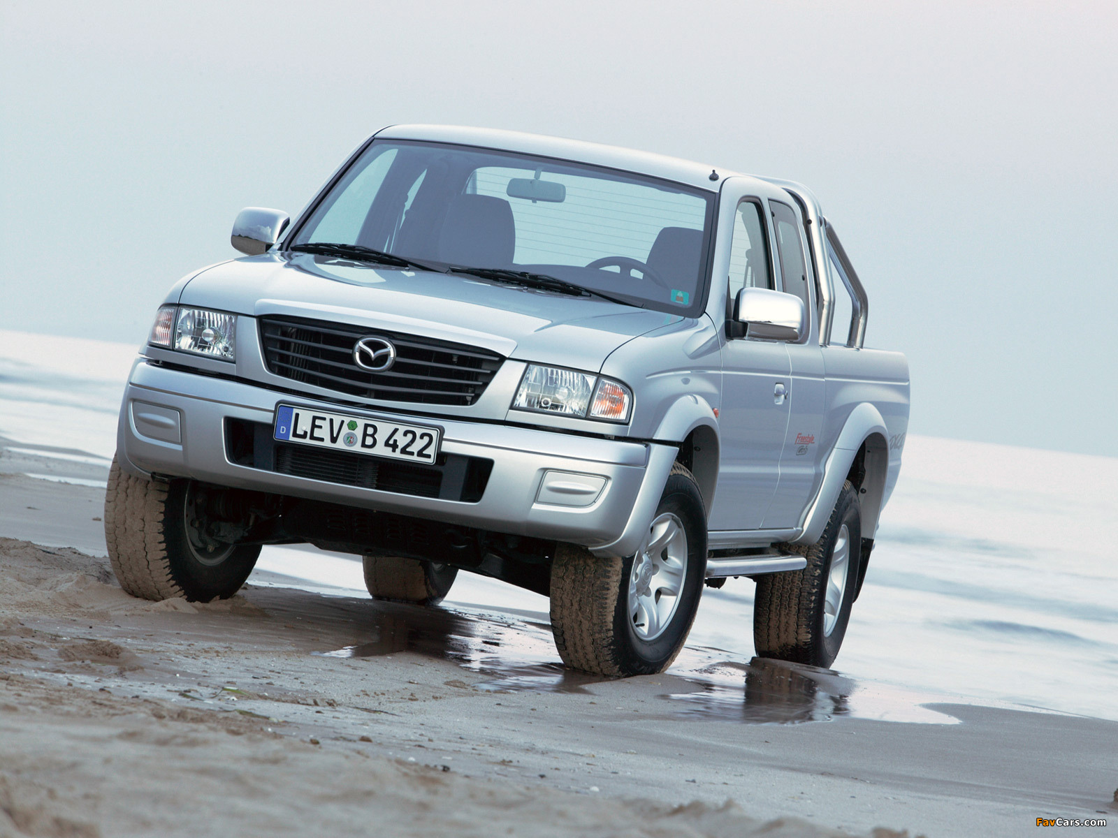 Photos of Mazda B2500 Extended Cab 2003–06 (1600 x 1200)