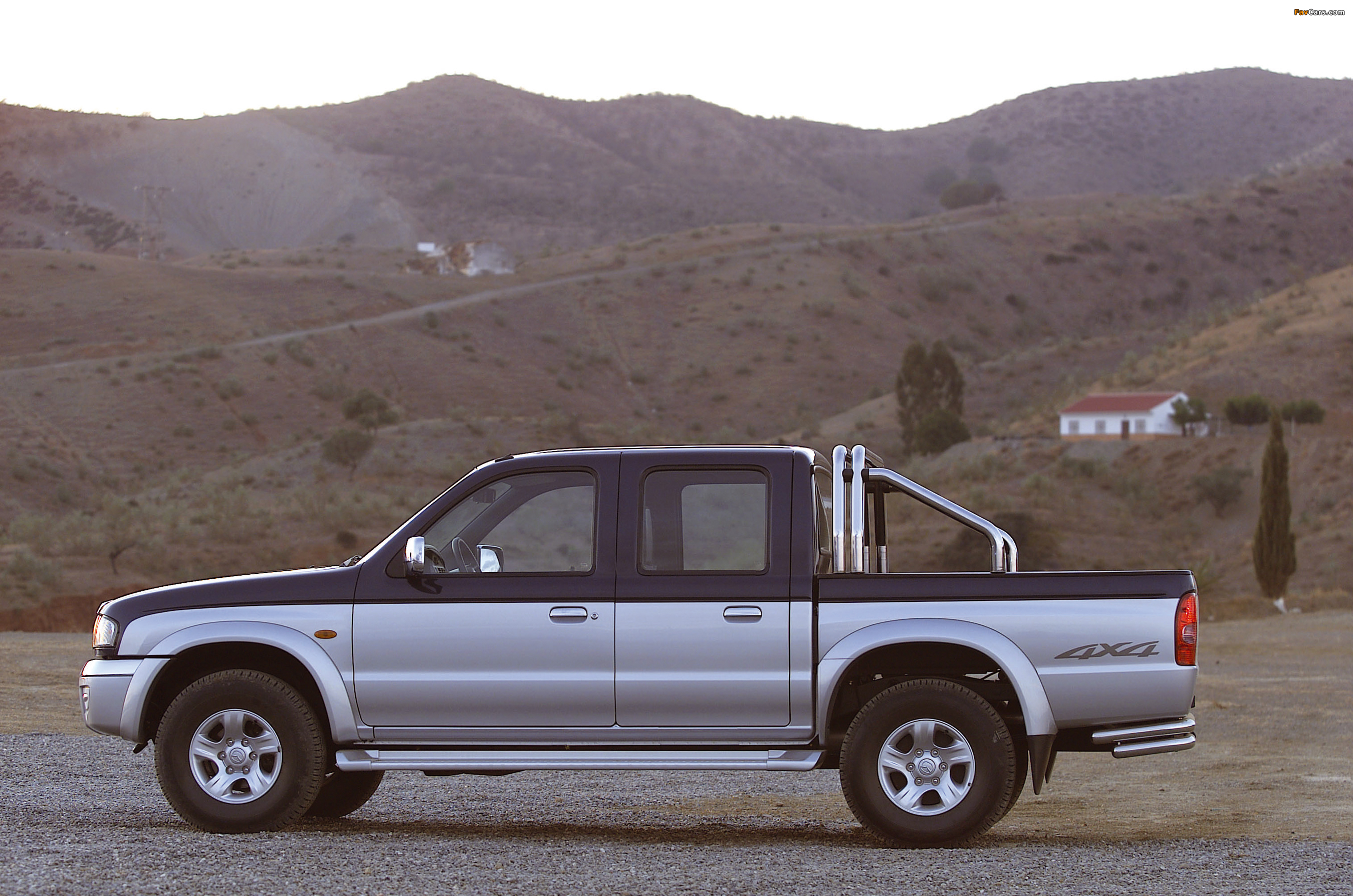 Pictures of Mazda B2500 Turbo 4×4 Double Cab Accessorized 2002–06 (2700 x 1788)