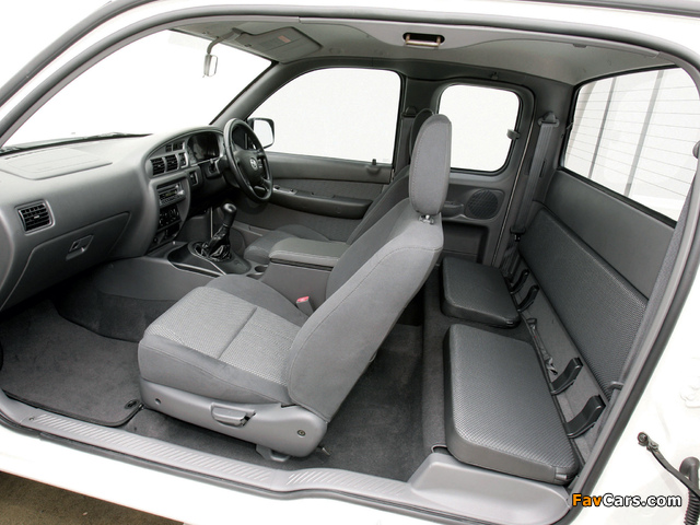 Images of Mazda Bravo Freestyle Cab 2003–06 (640 x 480)