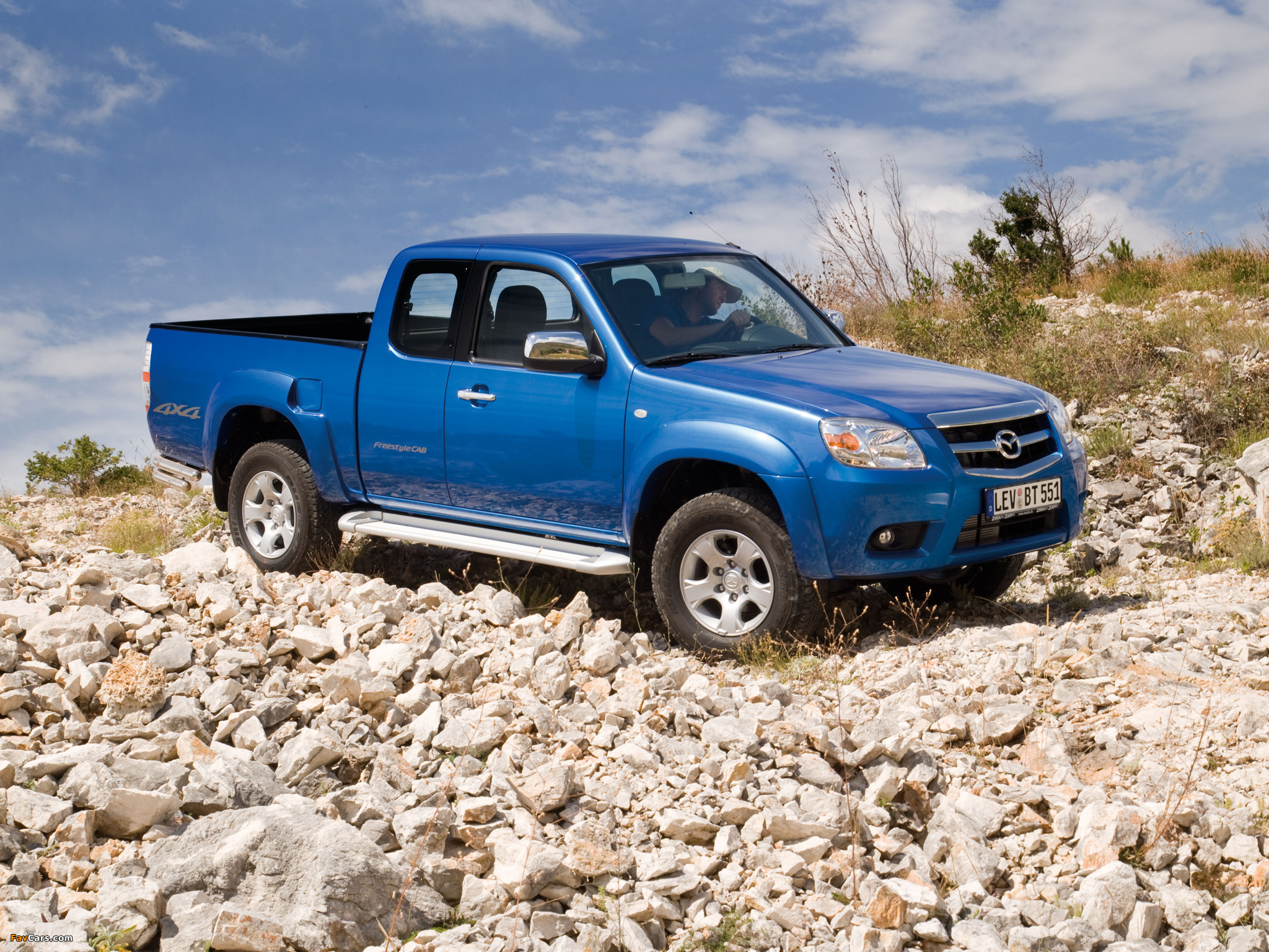 Images of Mazda BT-50 Freestyle Cab (J97M) 2008–11 (2048 x 1536)