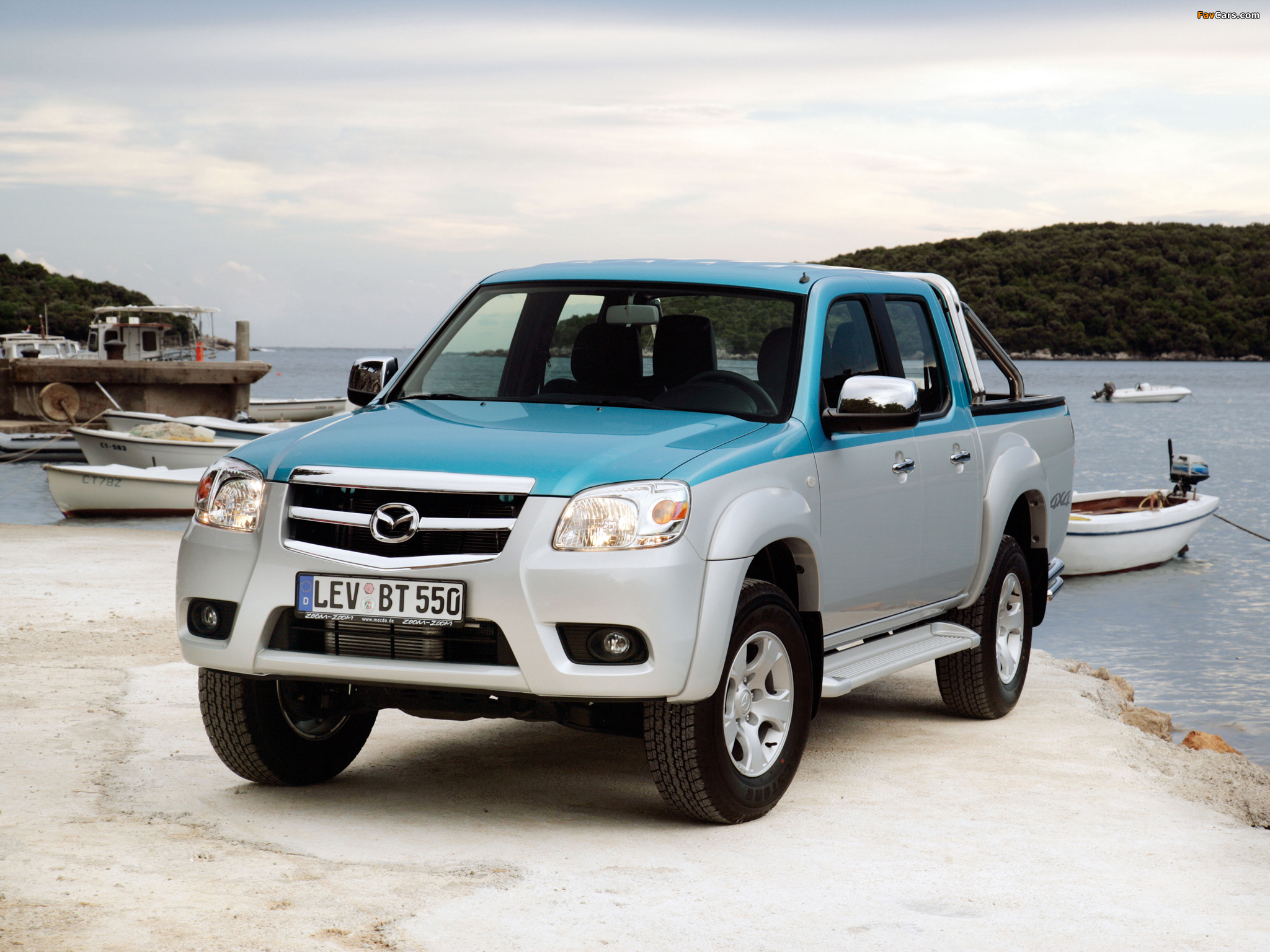 Images of Mazda BT-50 Double Cab (J97M) 2008–11 (2048 x 1536)
