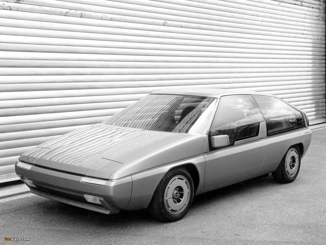 Mazda MX-81 Concept 1982 pictures (1280 x 960)