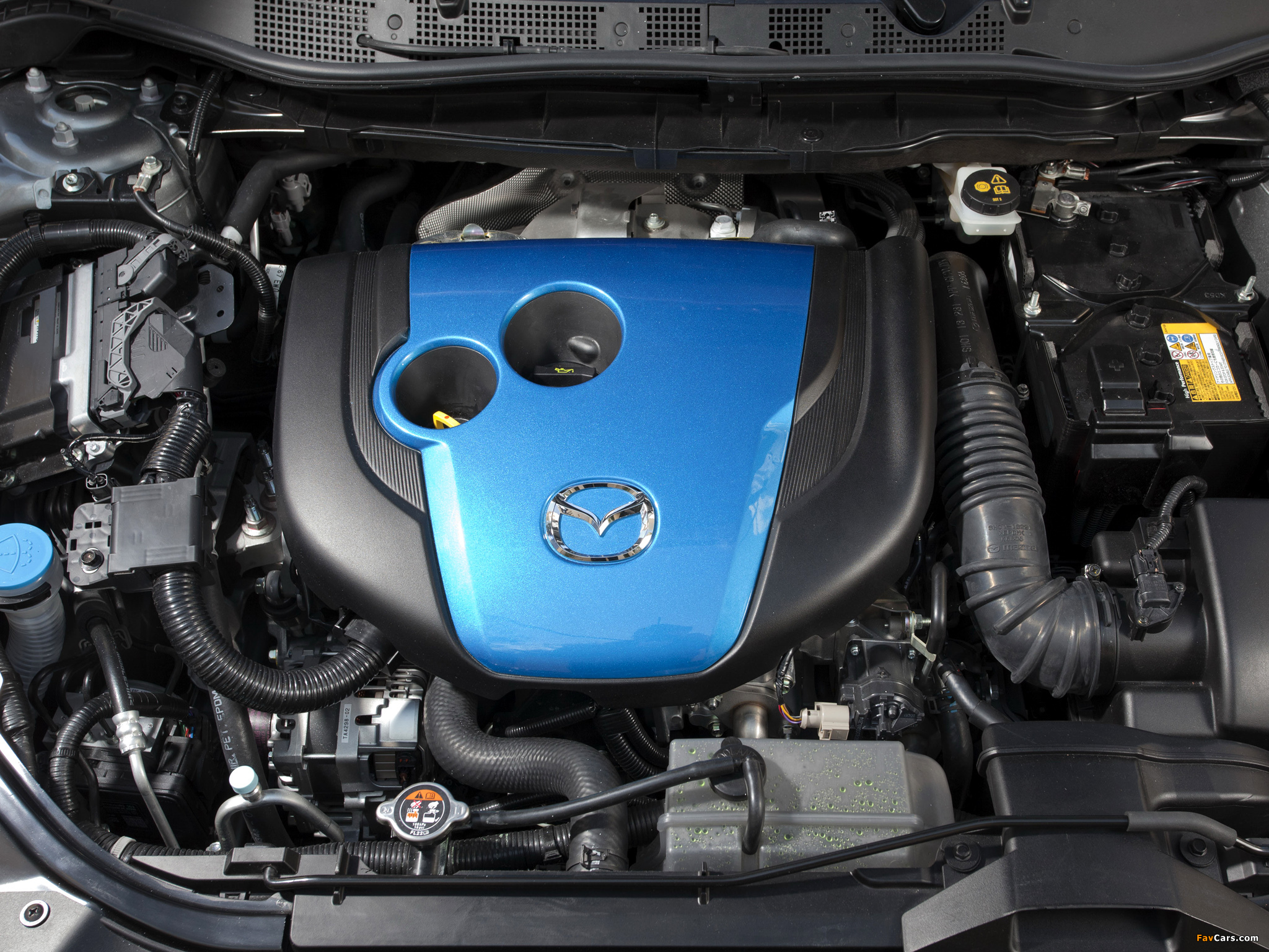 Photos of Mazda CX-5 2012 (2048 x 1536)