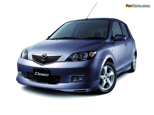 Mazda Demio Sport S (DY5W) 2004–05 pictures (640 x 480)