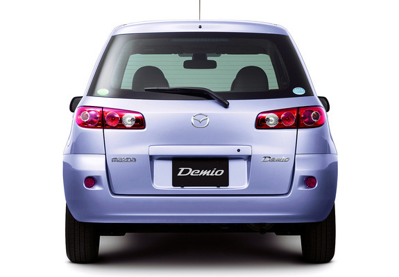 Mazda Demio Casual Cozy Package (DY3W/DY5W) 2005–07 wallpapers